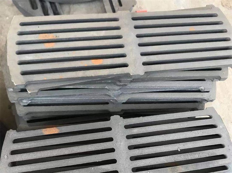 爐底（爐箅子）