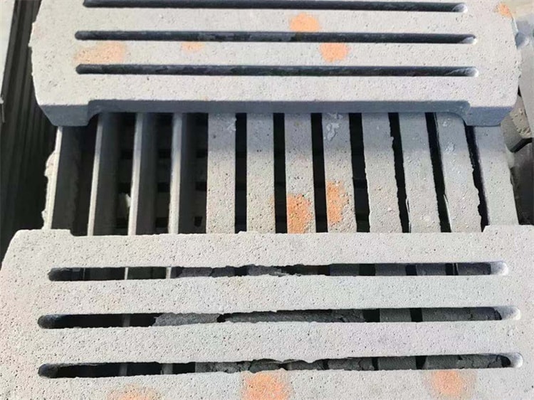 爐底（爐箅子）